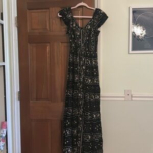 Brand new never worn Maxi dress size small brand Angie